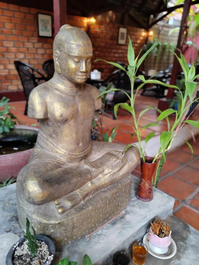 Soben Cafe Guesthouse & Restaurant Siem Reap Exterior photo